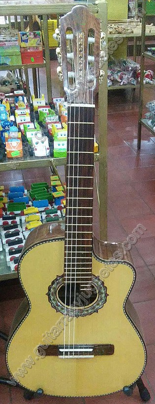 Requinto caja ancha1